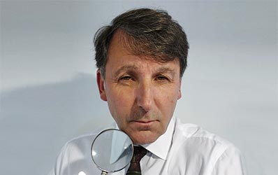 Antiques expert Wayne Colquhoun